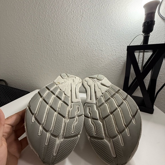 Altra Men's Gray and White Athletic Shoes - Picture 7 of 8